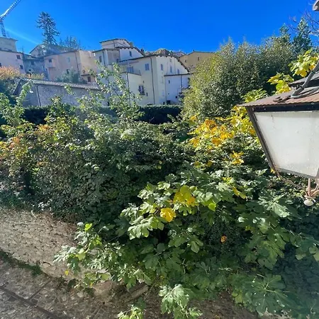 וילה Huge Town House In Storico - Car Unnecessary - Wifi - Sleeps 10 *