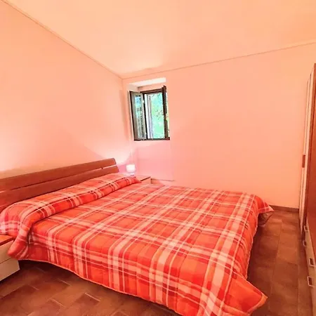 Huge Town House In Storico - Car Unnecessary - Wifi - Sleeps 10 וילה *