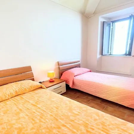 וילה Huge Town House In Storico - Car Unnecessary - Wifi - Sleeps 10